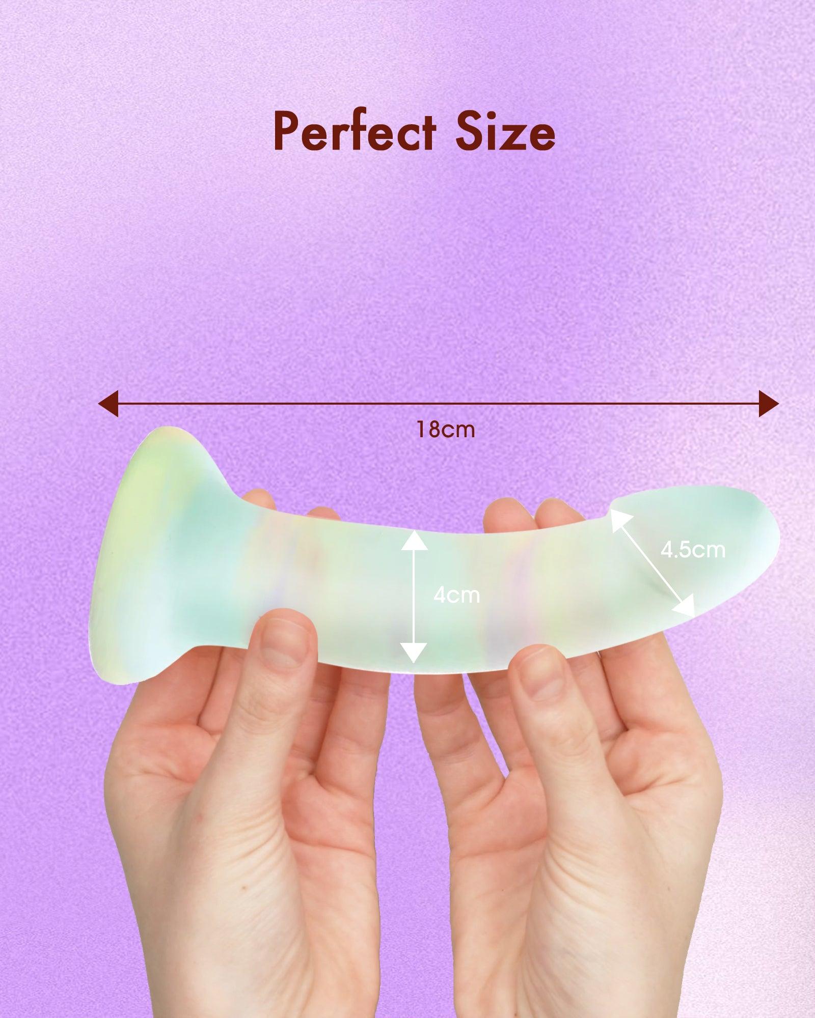 Green Strap-on Dildo - Suction cup base - SAPHETTE